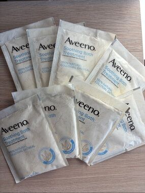 Aveeno Soothing Bath Treatments 8 - Natural Colloidal Oatmeal